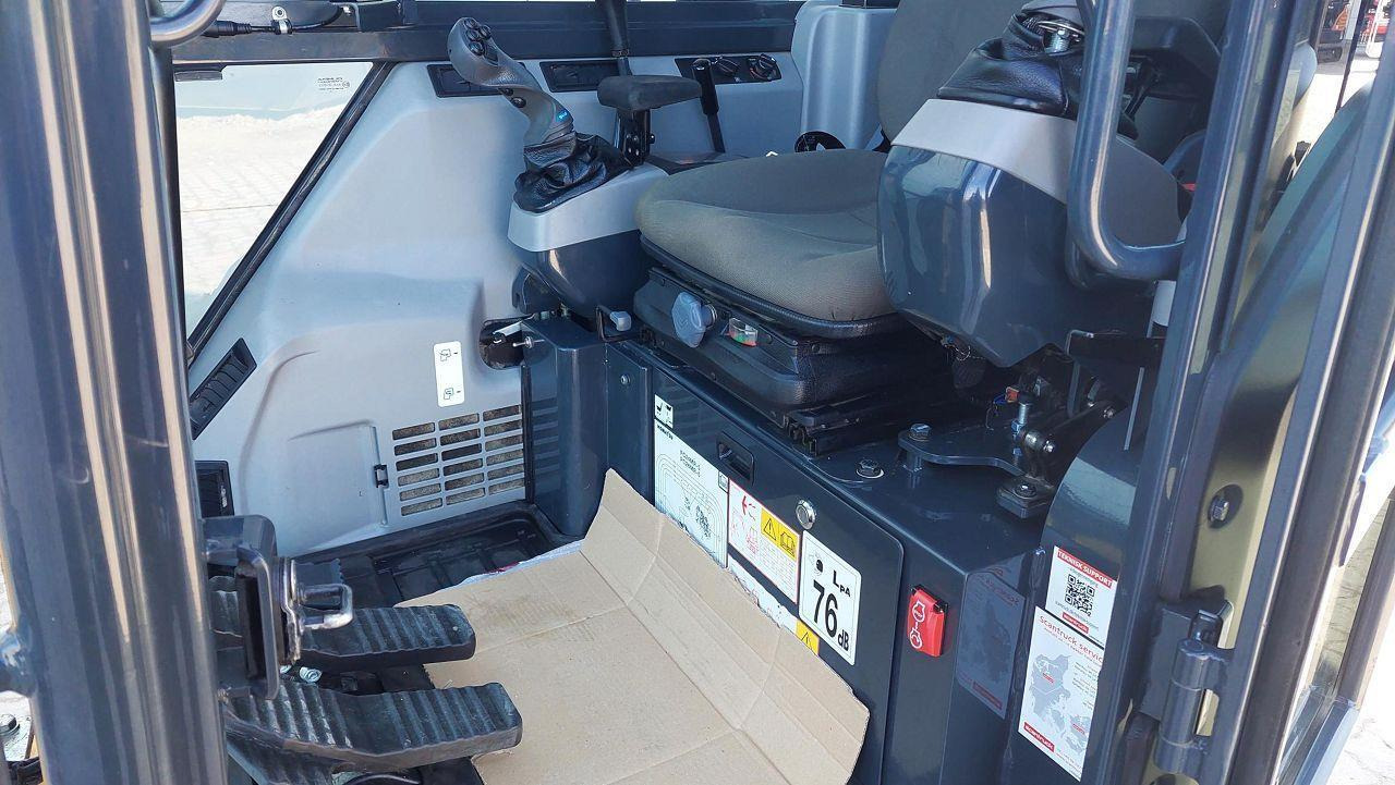 Komatsu PC24MR-5 - Minigraafmachine: afbeelding 2 Komatsu PC24MR-5 - Minigraafmachine: afbeelding 2