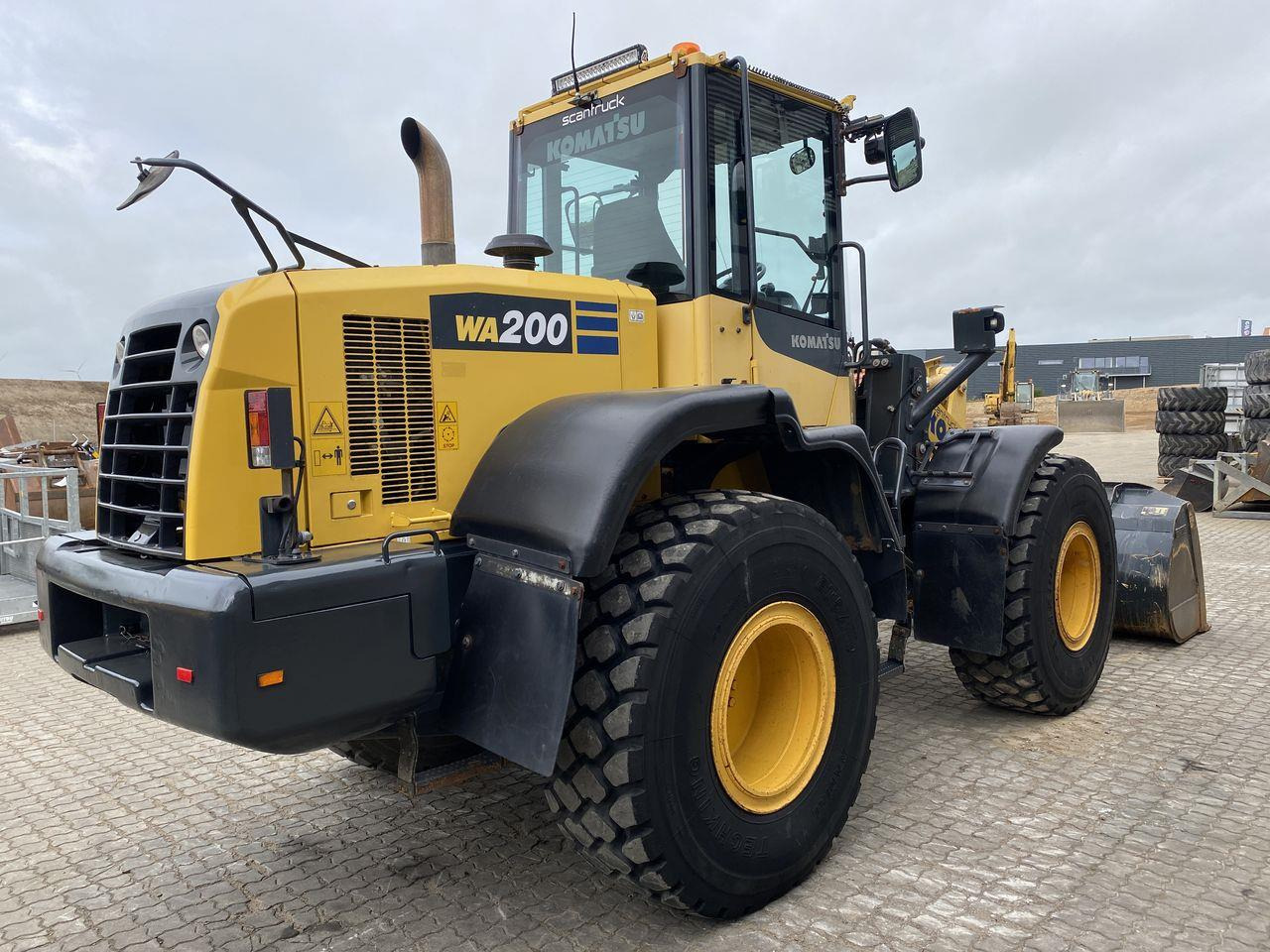 Komatsu WA200-7 - Wiellader: afbeelding 4 Komatsu WA200-7 - Wiellader: afbeelding 4