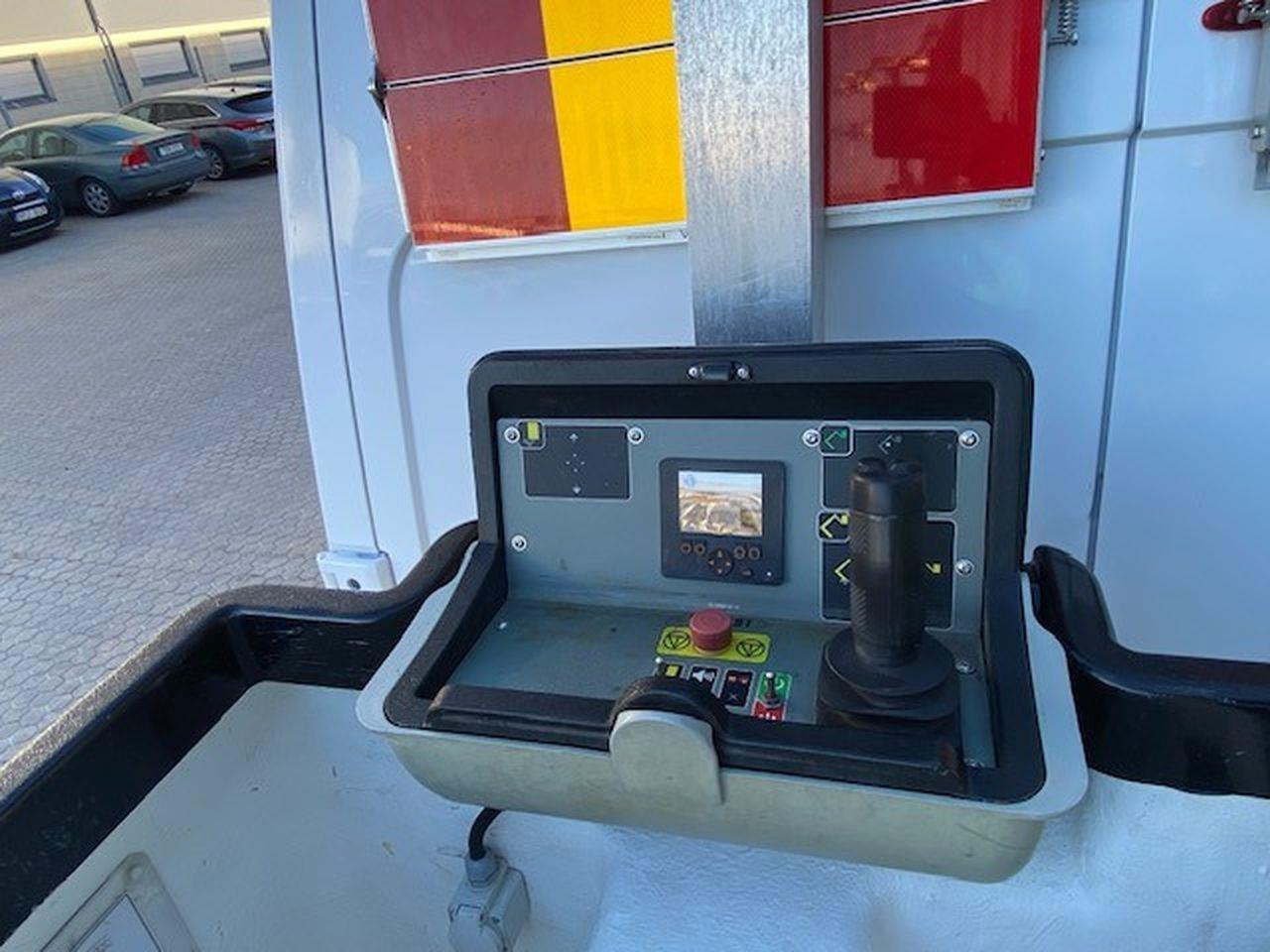 Versalift VTE 34-125 - Vrachtwagen hoogwerker: afbeelding 5 Versalift VTE 34-125 - Vrachtwagen hoogwerker: afbeelding 5