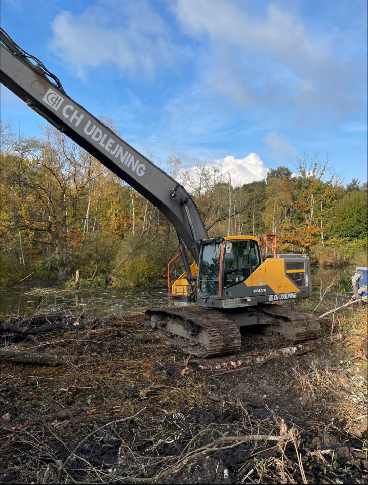 Volvo EC250E LR - Rupsgraafmachine: afbeelding 1 Volvo EC250E LR - Rupsgraafmachine: afbeelding 1