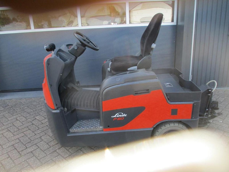 Linde P 60 - Elektrische trekker: afbeelding 2 Linde P 60 - Elektrische trekker: afbeelding 2