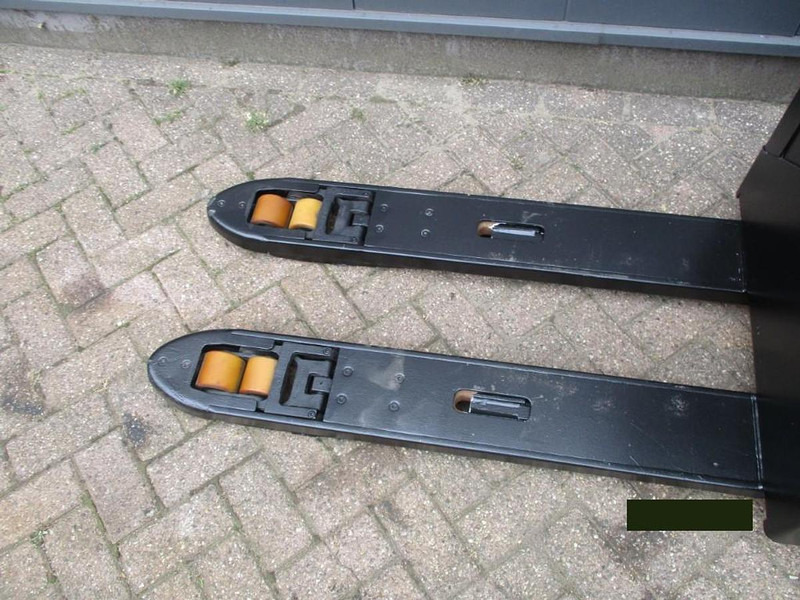 Toyota LPE 200 - Palletwagen: afbeelding 4 Toyota LPE 200 - Palletwagen: afbeelding 4