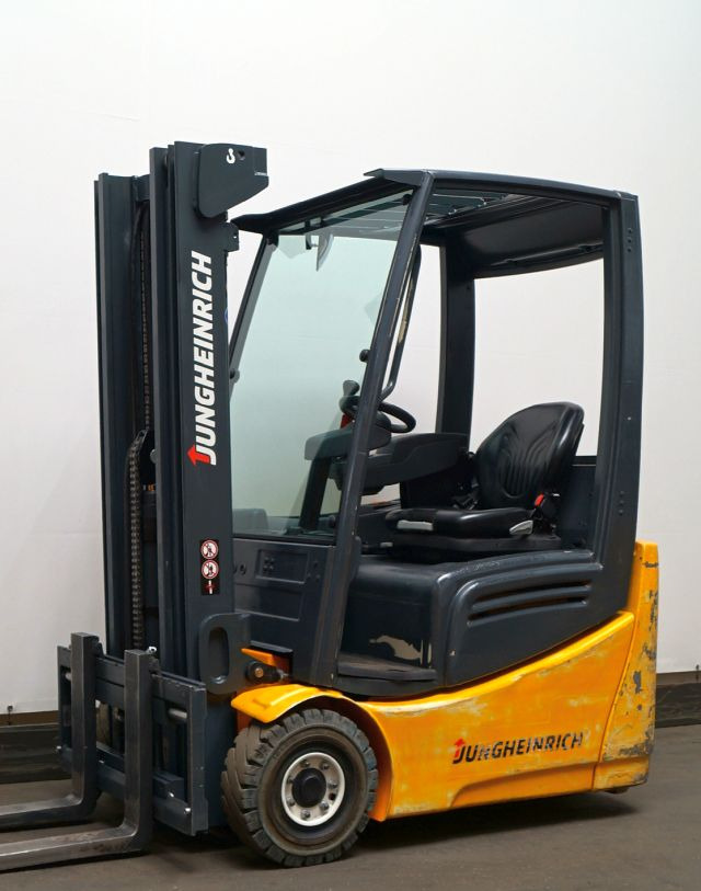 Jungheinrich EFG215 - Elektrische heftruck: afbeelding 1 Jungheinrich EFG215 - Elektrische heftruck: afbeelding 1