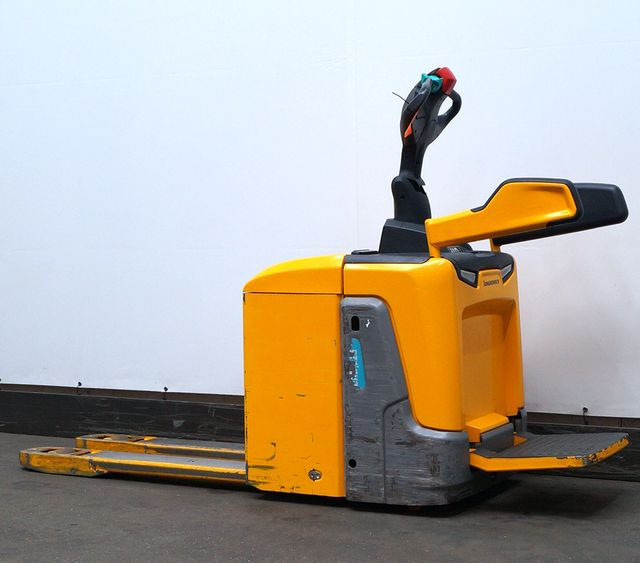 Jungheinrich ERE125 - Palletwagen: afbeelding 2 Jungheinrich ERE125 - Palletwagen: afbeelding 2