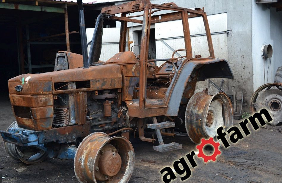 Ford 6640 7640 silnik most skrzynia kabina zawór oś zwolnica - Onderdelen: afbeelding 1 Ford 6640 7640 silnik most skrzynia kabina zawór oś zwolnica - Onderdelen: afbeelding 1