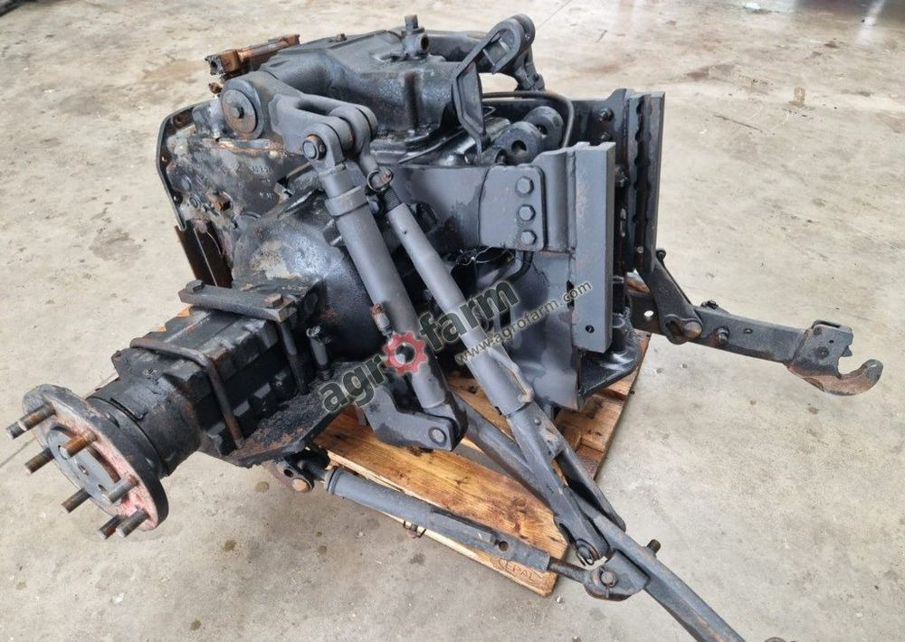 Tylny most New Holland TS 100 82855660 - Transmissie: afbeelding 3 Tylny most New Holland TS 100 82855660 - Transmissie: afbeelding 3