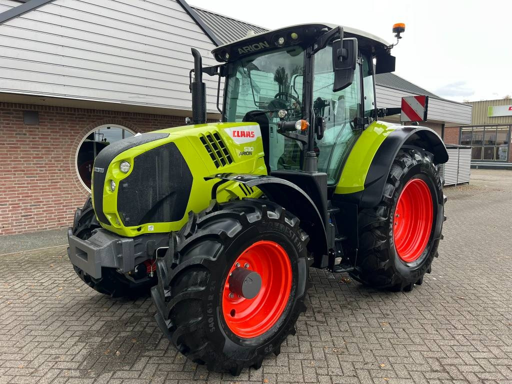 Claas Arion 530 CIS+ - Tractor: afbeelding 1 Claas Arion 530 CIS+ - Tractor: afbeelding 1