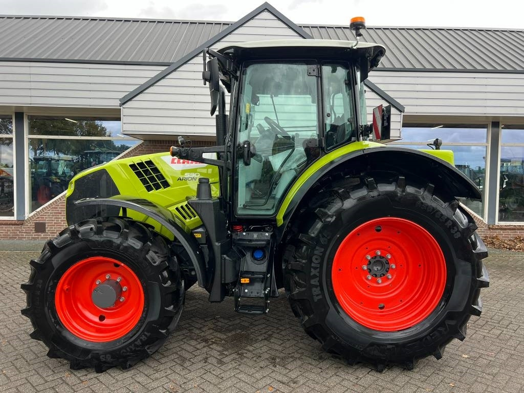 Claas Arion 530 CIS+ - Tractor: afbeelding 2 Claas Arion 530 CIS+ - Tractor: afbeelding 2