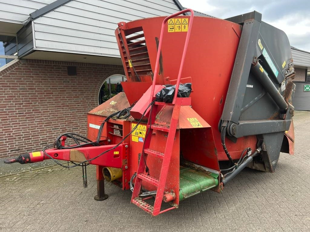 Schrijver Trioliet Jumbo 10 - Voermengwagen: afbeelding 1 Schrijver Trioliet Jumbo 10 - Voermengwagen: afbeelding 1