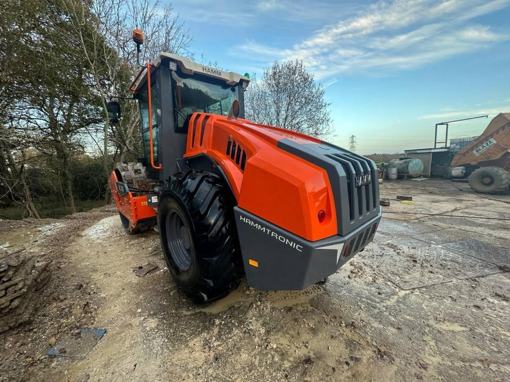 Hamm HC 130i - Schapenpootwals/ Grondverdichter: afbeelding 4 Hamm HC 130i - Schapenpootwals/ Grondverdichter: afbeelding 4