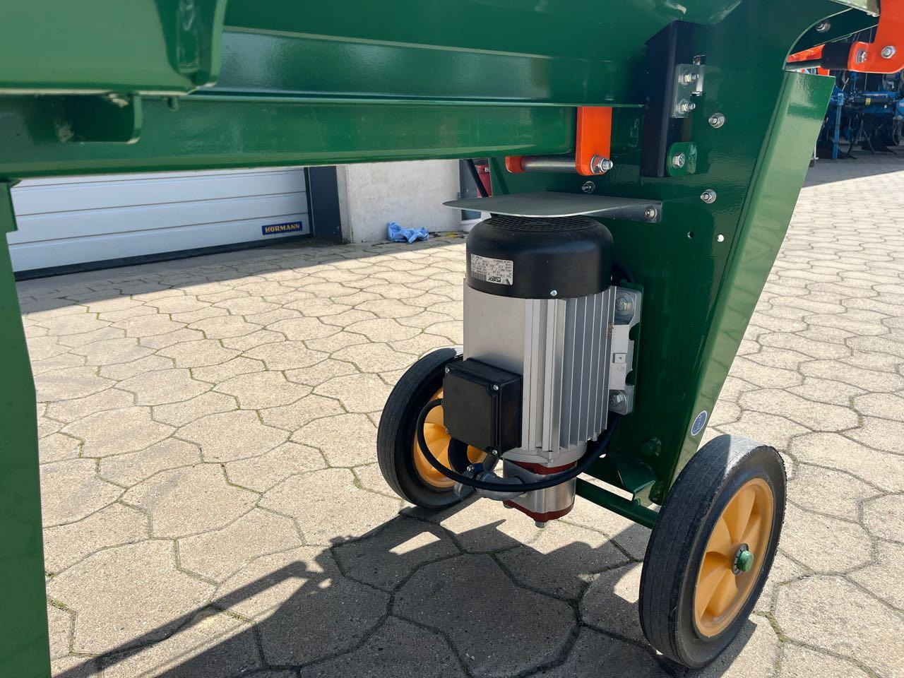 Posch Oscar E5, 5-400V-R-540N-L Turbo - Houtklover: afbeelding 4 Posch Oscar E5, 5-400V-R-540N-L Turbo - Houtklover: afbeelding 4