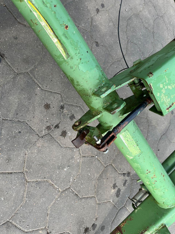 Stoll Super 1.3 - Voorlader voor tractor: afbeelding 3 Stoll Super 1.3 - Voorlader voor tractor: afbeelding 3