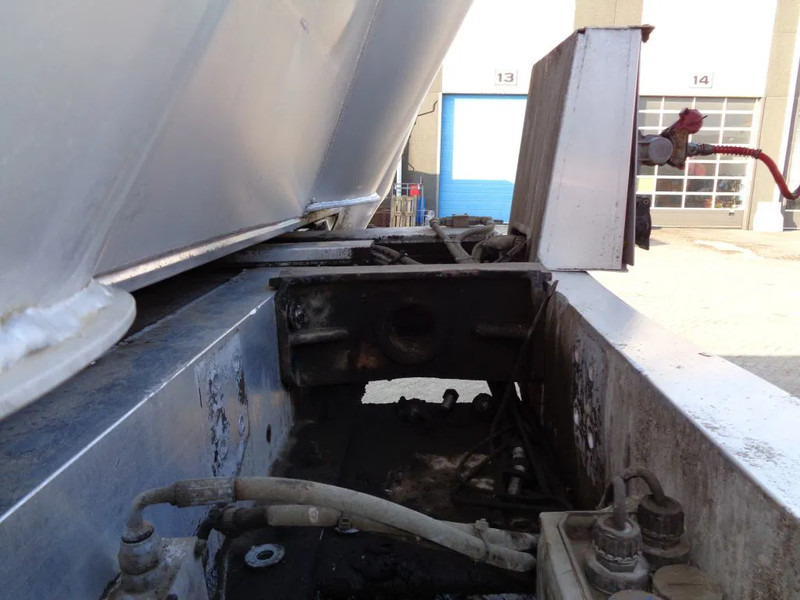 Kipper oplegger Benalu BEN + 24 CUB + Piston BROKEN: afbeelding 11