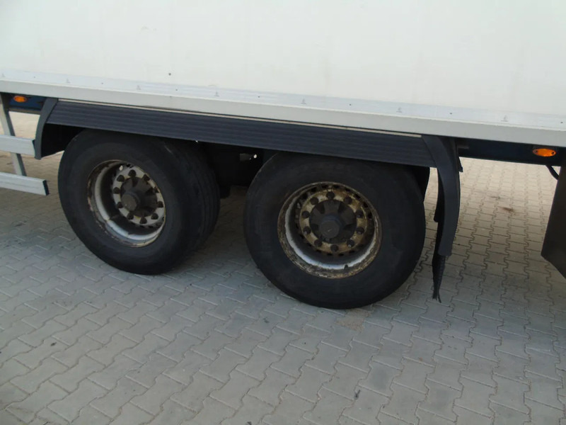 Chereau + rollers + 2x AXLE - Gesloten oplegger: afbeelding 4 Chereau + rollers + 2x AXLE - Gesloten oplegger: afbeelding 4