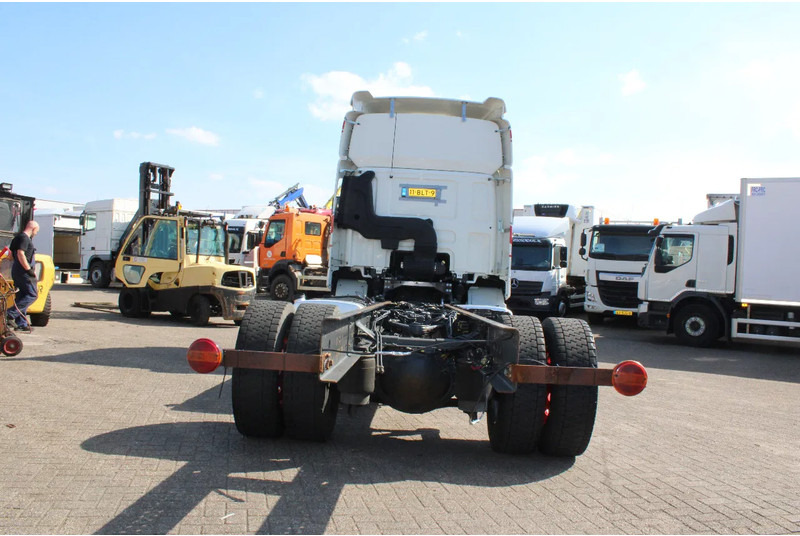 DAF CF 370 + euro 6 + ssc + full option - Chassis vrachtwagen: afbeelding 4 DAF CF 370 + euro 6 + ssc + full option - Chassis vrachtwagen: afbeelding 4