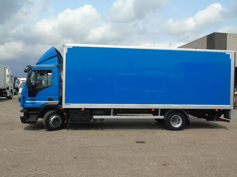 Iveco Eurocargo 120E21 euro 6 + lift + lot in stock - Bakwagen: afbeelding 2 Iveco Eurocargo 120E21 euro 6 + lift + lot in stock - Bakwagen: afbeelding 2
