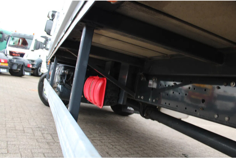 Bakwagen Iveco Eurocargo 160e25 + lift + euro 6: afbeelding 17 Bakwagen Iveco Eurocargo 160e25 + lift + euro 6: afbeelding 17