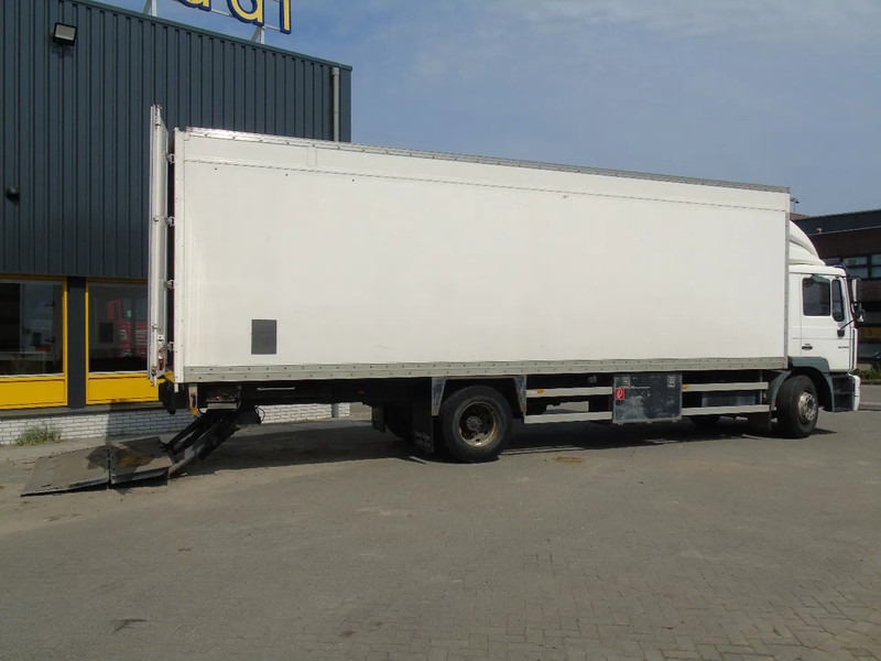 MAN L 220 + MANUAL + EURO 2 + DHOLLANDIA + 19T - Bakwagen: afbeelding 3 MAN L 220 + MANUAL + EURO 2 + DHOLLANDIA + 19T - Bakwagen: afbeelding 3