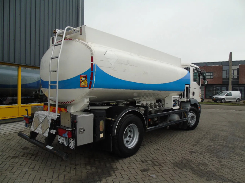 MAN TGM 18.290 + 14.000 liter + pump/meter complete + 4 compartments + euro 5 - Tankwagen: afbeelding 4 MAN TGM 18.290 + 14.000 liter + pump/meter complete + 4 compartments + euro 5 - Tankwagen: afbeelding 4