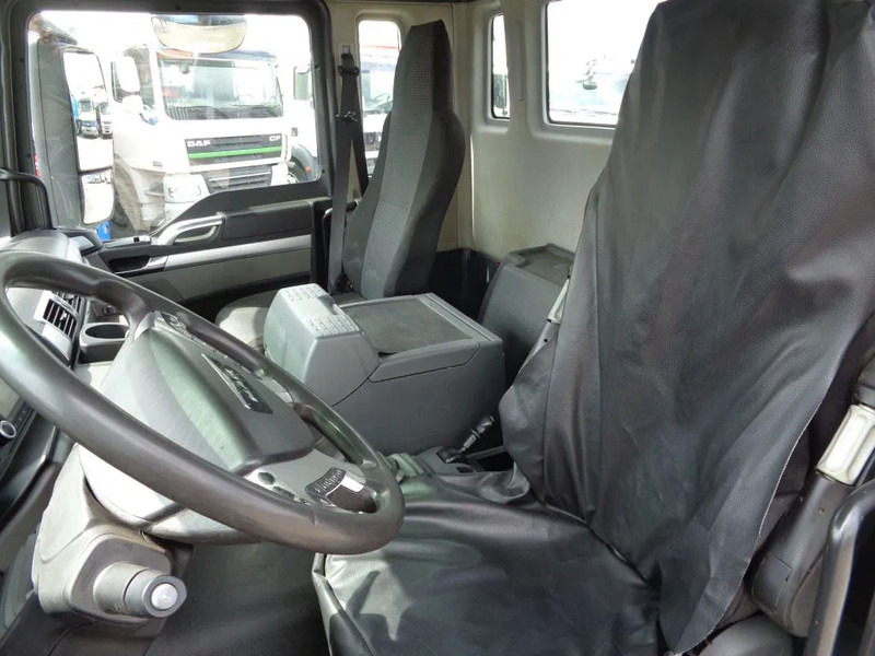 MAN TGS 33.440 + Manual + Hook system + Euro 6 + 6X4 + Discounted from 69.500,- - Haakarmsysteem vrachtwagen: afbeelding 4 MAN TGS 33.440 + Manual + Hook system + Euro 6 + 6X4 + Discounted from 69.500,- - Haakarmsysteem vrachtwagen: afbeelding 4