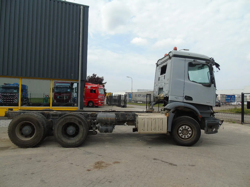Mercedes-Benz Arocs 2640 + 6x4 + functional / engine good + EURO 6 + Drivabale - Chassis vrachtwagen: afbeelding 5 Mercedes-Benz Arocs 2640 + 6x4 + functional / engine good + EURO 6 + Drivabale - Chassis vrachtwagen: afbeelding 5