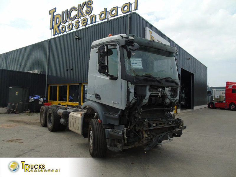 Mercedes-Benz Arocs 2640 + 6x4 + functional / engine good + EURO 6 + Drivabale - Chassis vrachtwagen: afbeelding 1 Mercedes-Benz Arocs 2640 + 6x4 + functional / engine good + EURO 6 + Drivabale - Chassis vrachtwagen: afbeelding 1