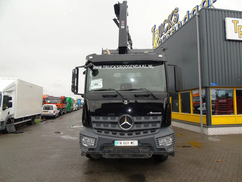 Mercedes-Benz Arocs 2643 + HIAB HIDUO 188B-3 + 6X4 + 3 SIDE TIPPER - Kraanwagen: afbeelding 2 Mercedes-Benz Arocs 2643 + HIAB HIDUO 188B-3 + 6X4 + 3 SIDE TIPPER - Kraanwagen: afbeelding 2