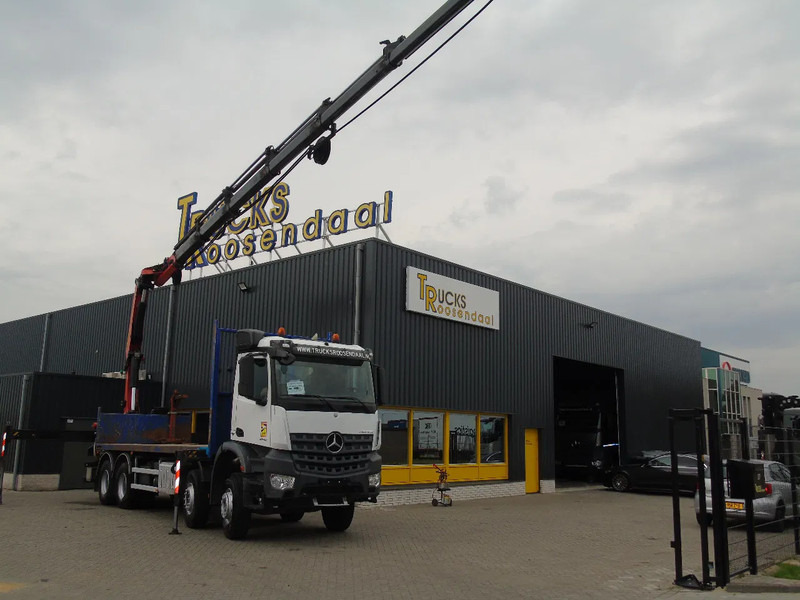 Mercedes-Benz Arocs 3242 + PALFINGER 33002EH 7x EXTENTION + 8X4 + EURO 6 + REMOTE - Kraanwagen: afbeelding 3 Mercedes-Benz Arocs 3242 + PALFINGER 33002EH 7x EXTENTION + 8X4 + EURO 6 + REMOTE - Kraanwagen: afbeelding 3