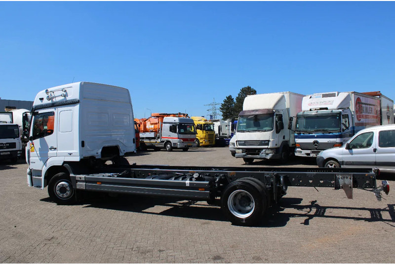 Mercedes-Benz Atego 1224 + euro 6 + 6 CYLINDER - Chassis vrachtwagen: afbeelding 5 Mercedes-Benz Atego 1224 + euro 6 + 6 CYLINDER - Chassis vrachtwagen: afbeelding 5