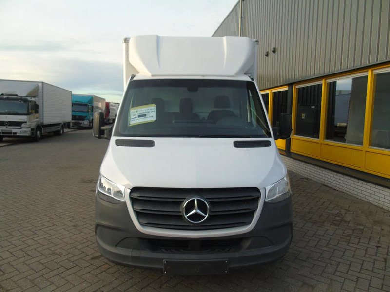 Mercedes-Benz Sprinter 314 + lift - Bestelwagen gesloten laadbak: afbeelding 2 Mercedes-Benz Sprinter 314 + lift - Bestelwagen gesloten laadbak: afbeelding 2