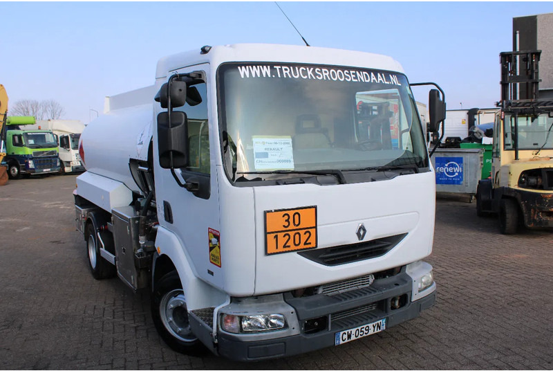 Renault Midlum 250 + 2 COMP + 6180liter + euro 2 + manual - Tankwagen: afbeelding 2 Renault Midlum 250 + 2 COMP + 6180liter + euro 2 + manual - Tankwagen: afbeelding 2