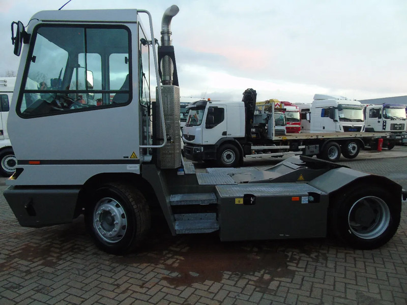 Terberg YT 182 fully funtion + perfect - Terminal trekker: afbeelding 3 Terberg YT 182 fully funtion + perfect - Terminal trekker: afbeelding 3