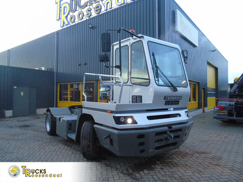 Terberg YT 182 fully funtion + perfect - Terminal trekker: afbeelding 1 Terberg YT 182 fully funtion + perfect - Terminal trekker: afbeelding 1