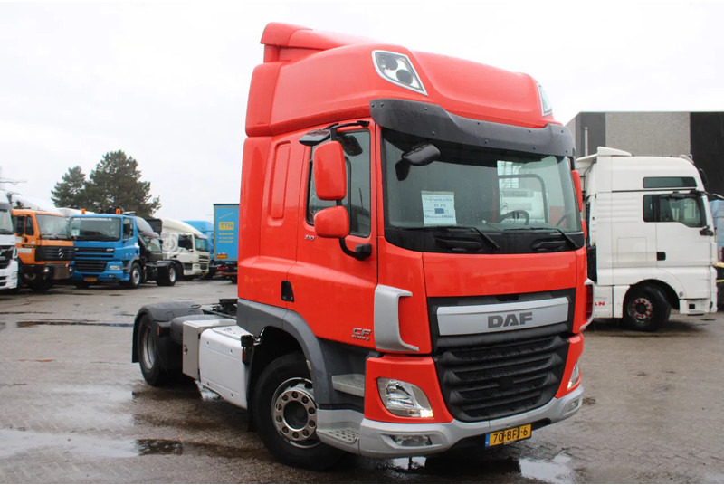 DAF CF 370 + EURO 6 + NICE TRUCK - Trekker: afbeelding 3 DAF CF 370 + EURO 6 + NICE TRUCK - Trekker: afbeelding 3