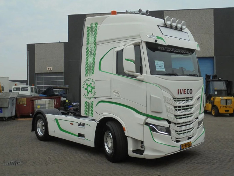 Iveco S-WAY 460+ Euro 6 + LNG + CNG + Retarder - Trekker: afbeelding 3 Iveco S-WAY 460+ Euro 6 + LNG + CNG + Retarder - Trekker: afbeelding 3