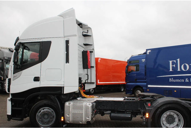 Iveco Stralis 420 + euro 6 - Trekker: afbeelding 5 Iveco Stralis 420 + euro 6 - Trekker: afbeelding 5