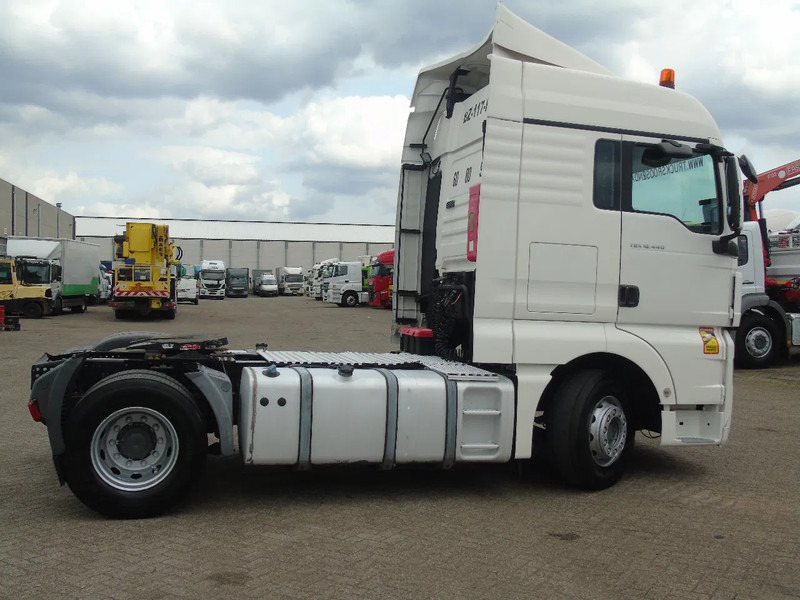 MAN TGX 18.440 + EURO 5 + 3X IN STOCK - Trekker: afbeelding 4 MAN TGX 18.440 + EURO 5 + 3X IN STOCK - Trekker: afbeelding 4