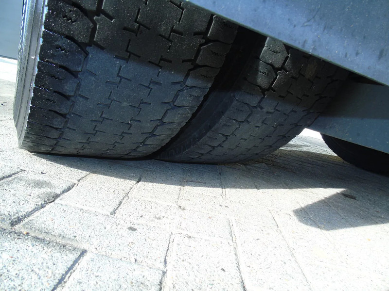 Trekker Mercedes-Benz Actros 1842 + euro 5 + spoiler: afbeelding 16