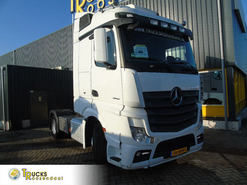 Mercedes-Benz Actros 1942 + EURO 6 + SPOILER - Trekker: afbeelding 1 Mercedes-Benz Actros 1942 + EURO 6 + SPOILER - Trekker: afbeelding 1