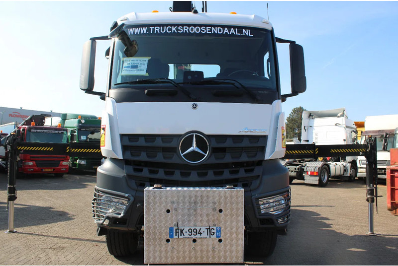 Mercedes-Benz Arocs 2051 + 4X4 + HIAB 302 E6 / JIB 70 X 4 + 10 EXTENTSIONS / NEW!! - Trekker: afbeelding 5 Mercedes-Benz Arocs 2051 + 4X4 + HIAB 302 E6 / JIB 70 X 4 + 10 EXTENTSIONS / NEW!! - Trekker: afbeelding 5