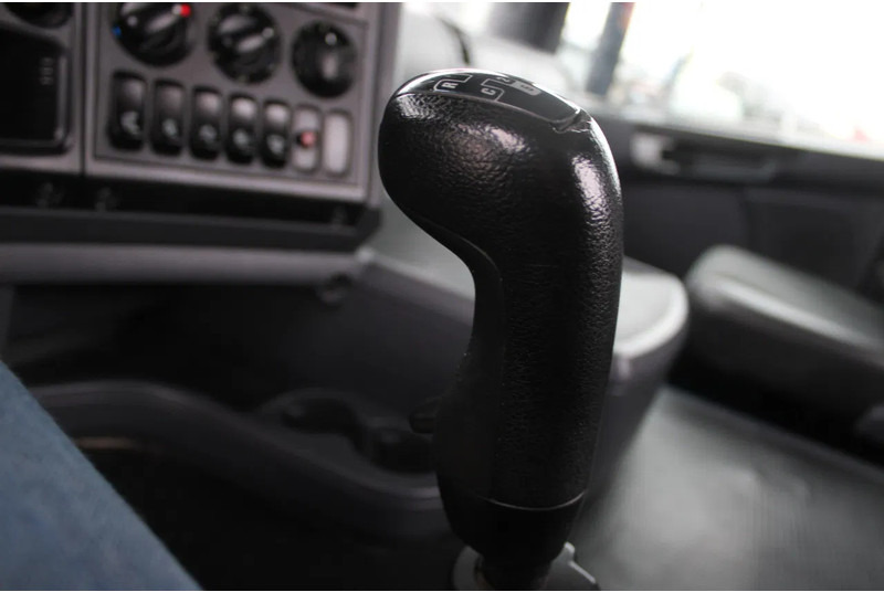 Trekker Scania G440 + EURO 5 + pto +RETARDER+ manual: afbeelding 9