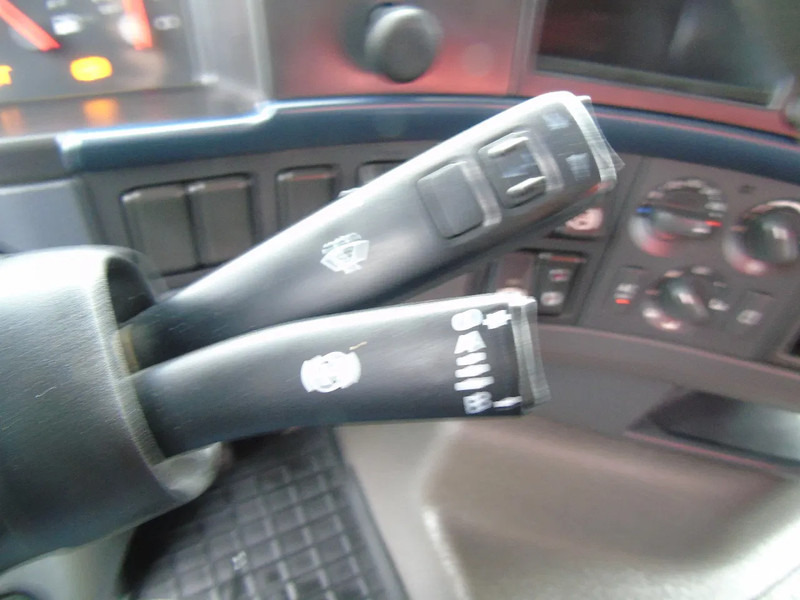 Kipper vrachtwagen Volvo FH 500 + 8X4 + SPRING + EURO 5 + RETARDER: afbeelding 14