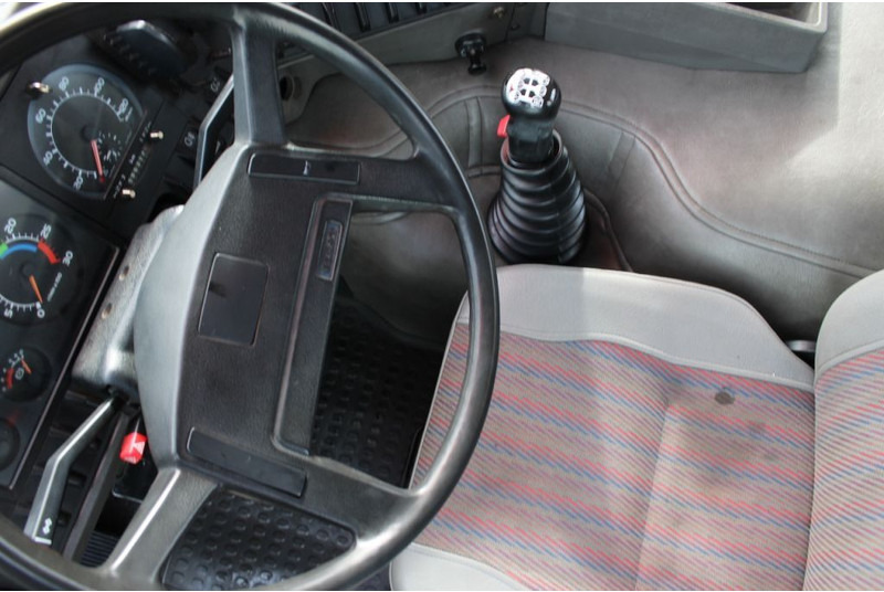 Alle terrein kraan Volvo FL10 8X4 + GROMACH 34 mtr. + EURO 2: afbeelding 14