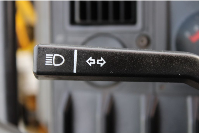 Alle terrein kraan Volvo FL10 8X4 + GROMACH 34 mtr. + EURO 2: afbeelding 17