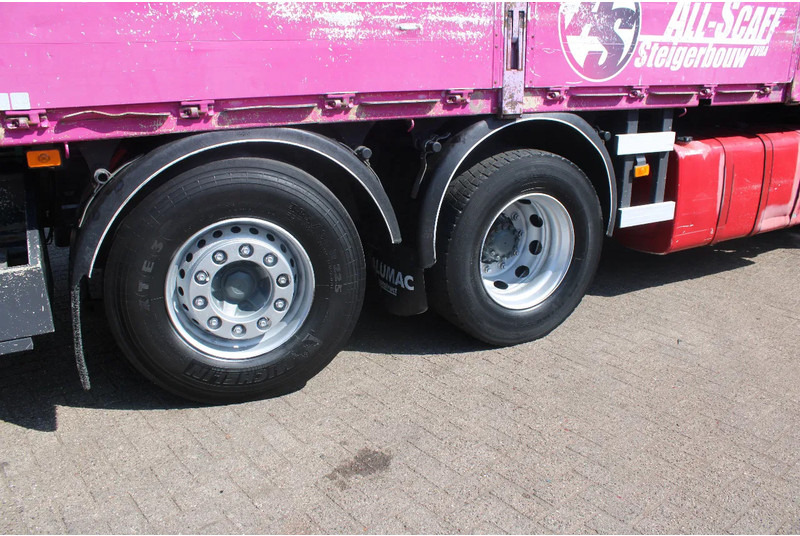 Volvo FM 370 + PALFINGER 23002 /6EXT + REMOTE + 6X2 STEERING - Kraanwagen: afbeelding 4 Volvo FM 370 + PALFINGER 23002 /6EXT + REMOTE + 6X2 STEERING - Kraanwagen: afbeelding 4