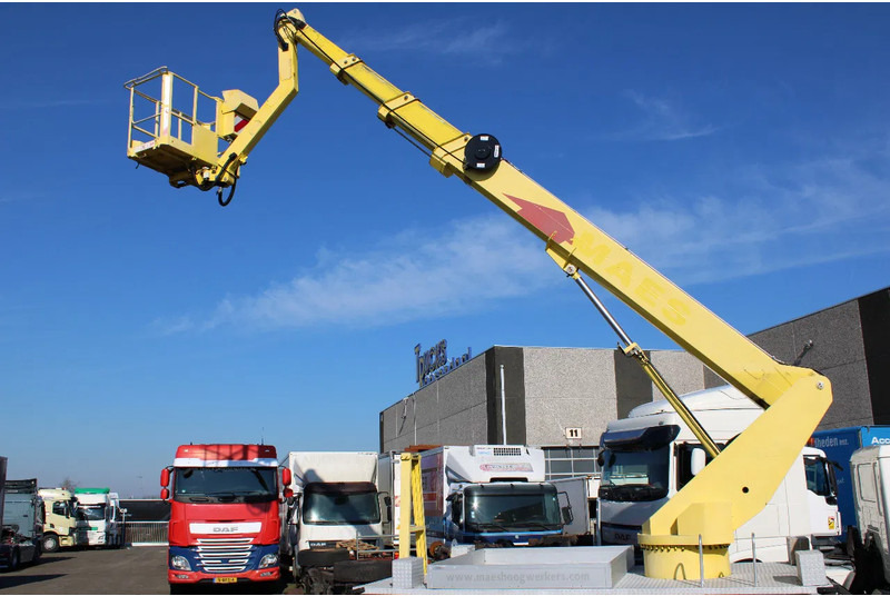 MAN TGL 17.240 + 3PERSON + MANUAL - Vrachtwagen: afbeelding 4 MAN TGL 17.240 + 3PERSON + MANUAL - Vrachtwagen: afbeelding 4