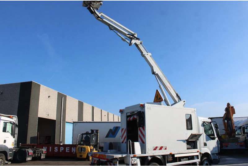 Renault Midlum 220 + 14METER + EURO 5 - Vrachtwagen: afbeelding 4 Renault Midlum 220 + 14METER + EURO 5 - Vrachtwagen: afbeelding 4