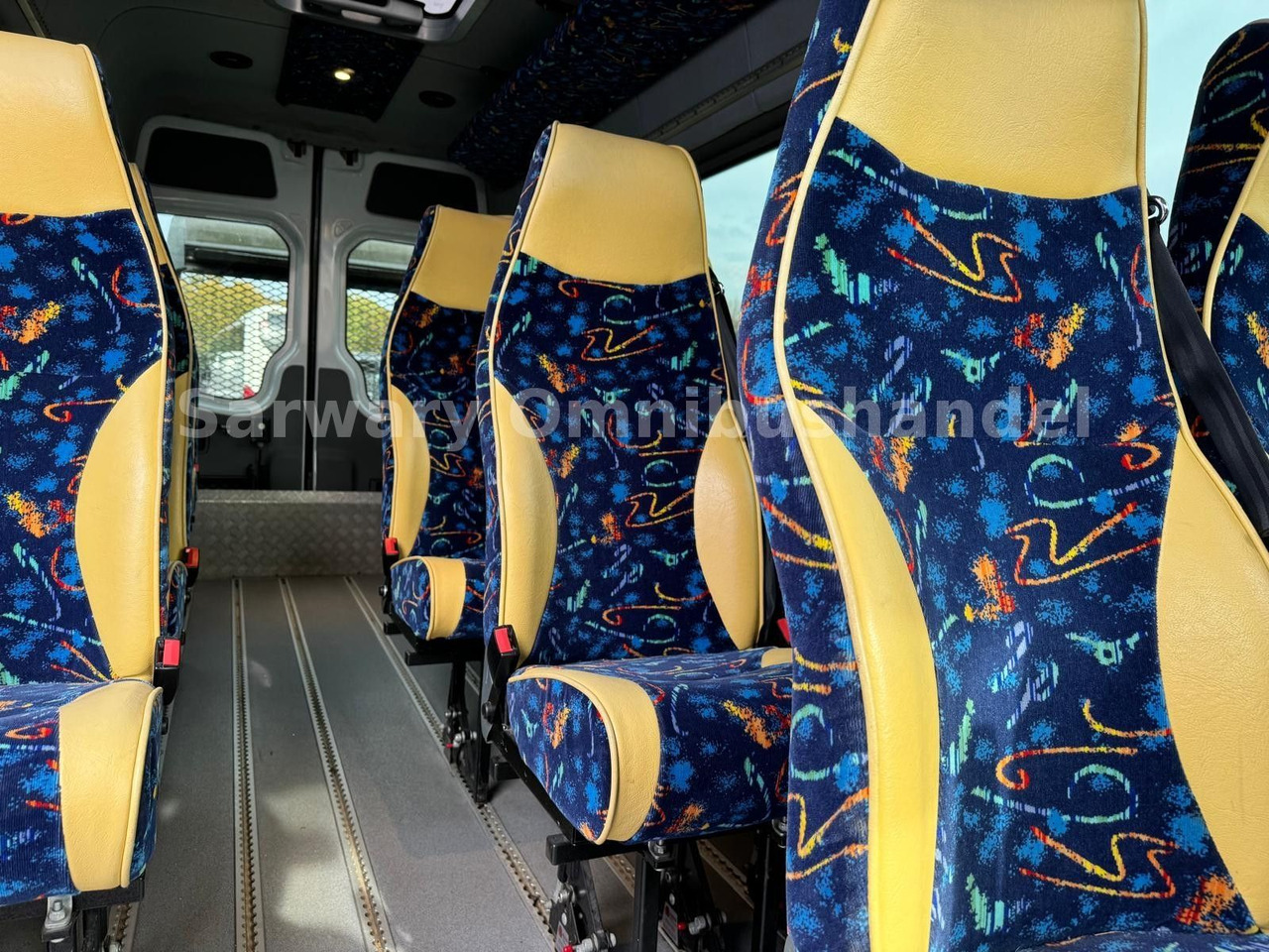 Minibus, Personenvervoer Mercedes-Benz 516 CDI Sprinter*Euro 5* Klima*17 Sitze*Lift*519: afbeelding 38 Minibus, Personenvervoer Mercedes-Benz 516 CDI Sprinter*Euro 5* Klima*17 Sitze*Lift*519: afbeelding 38