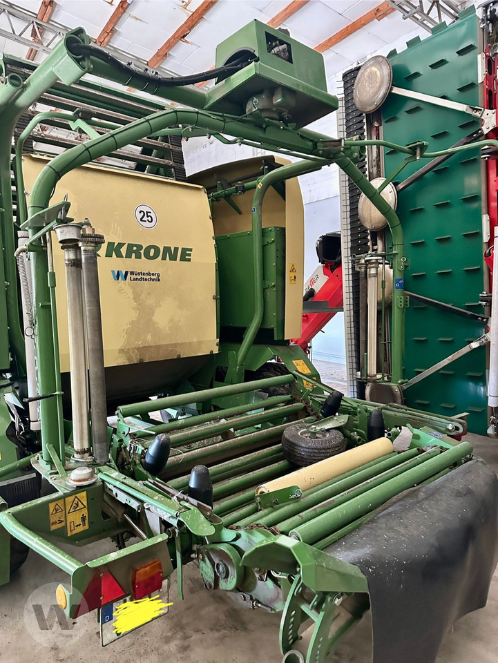 Krone Comprima CF 155 XC - Ronde balenpers: afbeelding 3 Krone Comprima CF 155 XC - Ronde balenpers: afbeelding 3