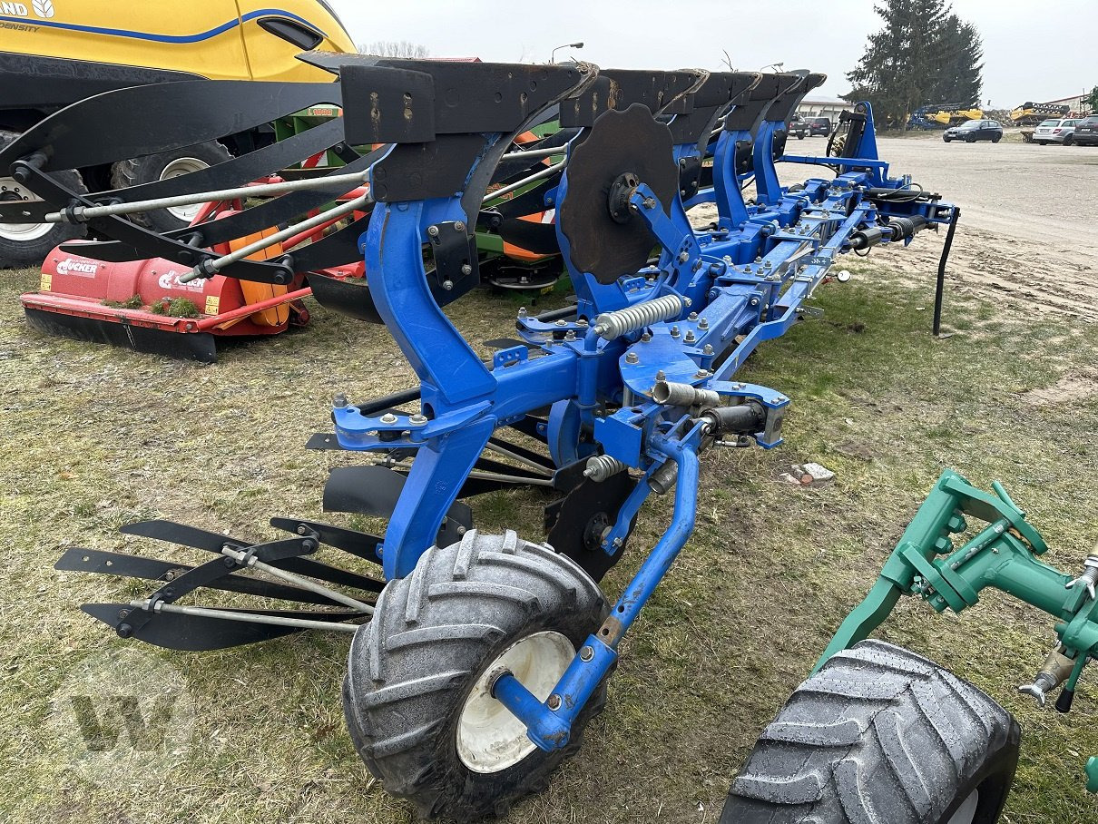 New Holland PHVH 4+1 - Ploeg: afbeelding 4 New Holland PHVH 4+1 - Ploeg: afbeelding 4